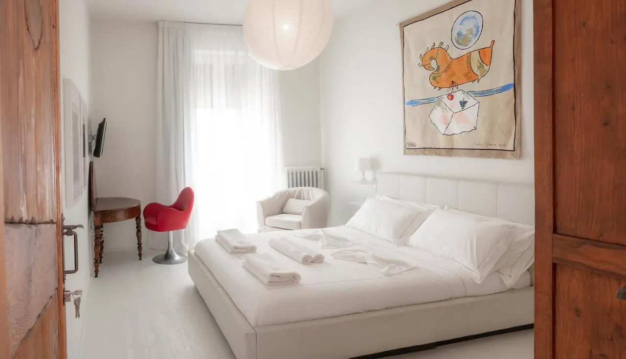 Dellefarfalle Boutique Apartments 圣阿兹吉罗迪奥